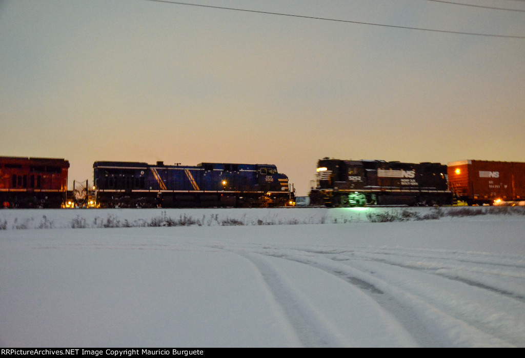 CEFX AC44CW Locomotive